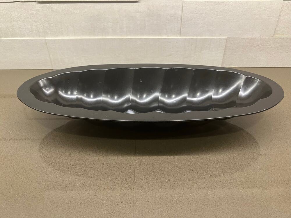 Kaiser 'Osterbäckerei' (Easter Bakery) 658988 Braided Yeast Bun Baking Mould 38